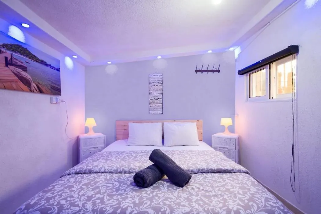 Amazing Garden Apartment In Haifa