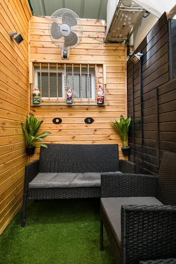 Amazing Garden Apartment In חיפה בית נופש